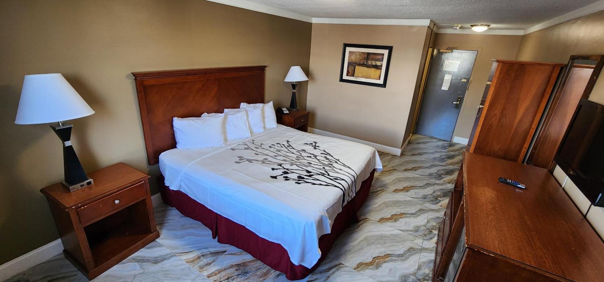 Town House Inn And Suites Elmwood Park Exterior photo